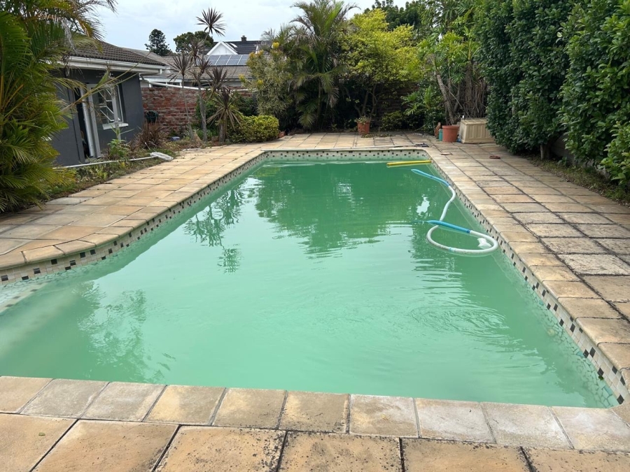 To Let 4 Bedroom Property for Rent in Mill Park Eastern Cape